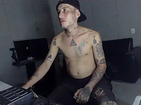 Snapshot of patrik_tattoo_ chatting on 02/09/26, 05:38 patrik tattoo online show from 02/09/26, 05:38