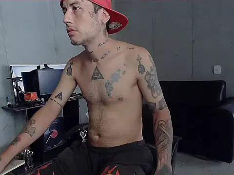 Snapshot of patrik_tattoo_ chatting on 03/23/26, 05:35 patrik tattoo online show from 03/23/26, 05:35