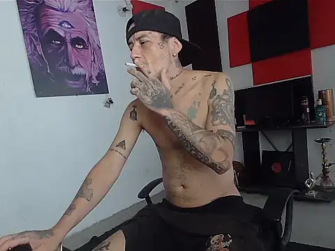 Snapshot of patrik_tattoo_ chatting on 04/28/26, 05:39 patrik tattoo online show from 04/28/26, 05:39