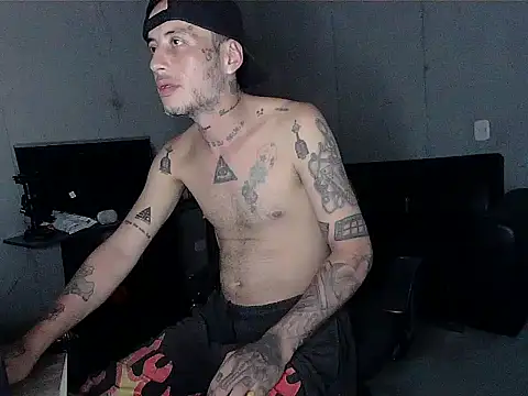 Snapshot of patrik_tattoo_ chatting on 02/20/26, 04:20 patrik tattoo online show from 02/20/26, 04:20