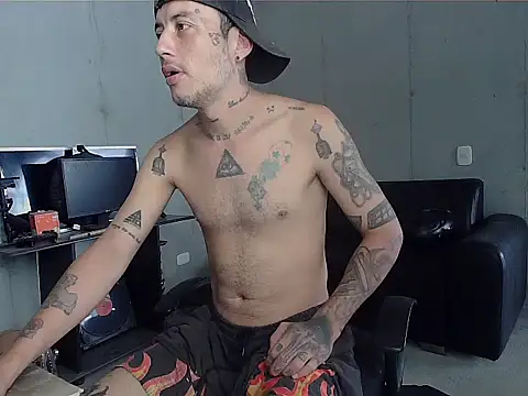 Snapshot of patrik_tattoo_ chatting on 03/18/26, 03:57 patrik tattoo online show from 03/18/26, 03:57