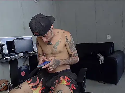 Snapshot of patrik_tattoo_ chatting on 02/19/26, 04:15 patrik tattoo online show from 02/19/26, 04:15