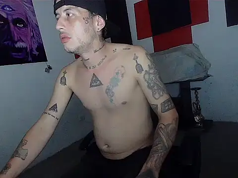 Snapshot of patrik_tattoo_ chatting on 05/30/26, 07:15 patrik tattoo online show from 05/30/26, 07:15