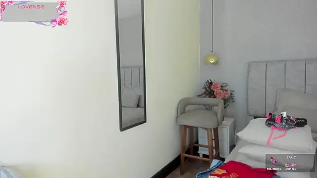 tutu milf online show from 06/14/26, 12:17