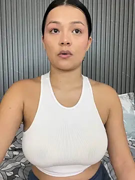 Lola sweeet18 online show from 02/25/26, 10:48