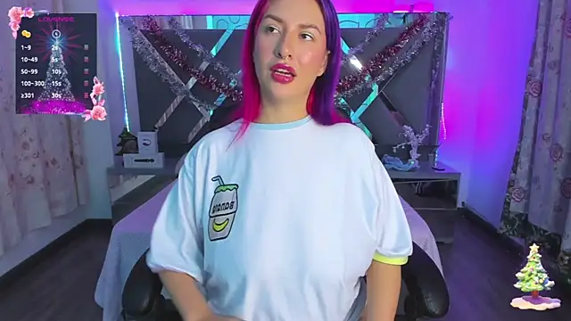 Snapshot of Malala_18 chatting on 01/04/25, 02:35 Malala 18 online show from 01/04/25, 02:35