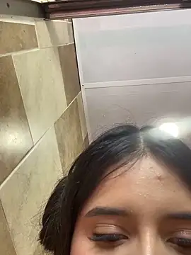 adhara  evanss online show from 02/28/25, 09:12