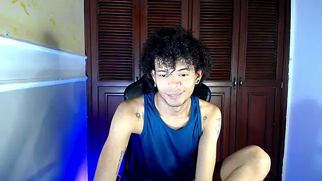 Snapshot of rose_Skinny_ chatting on 10/03/25, 06:42 rose Skinny online show from 10/03/25, 06:42