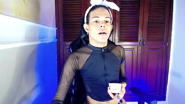 Snapshot of rose_Skinny_ chatting on 09/26/25, 08:38 rose Skinny online show from 09/26/25, 08:38