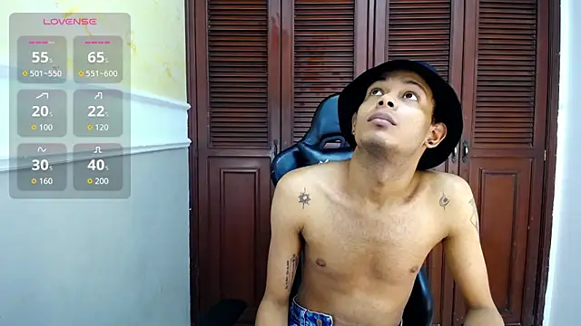 Snapshot of rose_Skinny_ chatting on 09/19/25, 08:46 rose Skinny online show from 09/19/25, 08:46