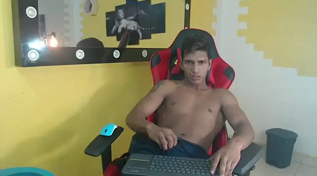 mau elixxx online show from 01/15/25, 07:48