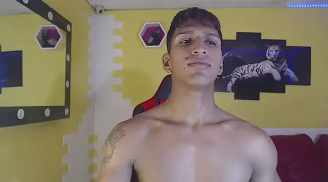 mau elixxx online show from 01/03/25, 02:43