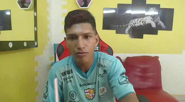 mau elixxx online show from 12/27/24, 02:47