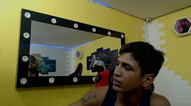 mau elixxx online show from 01/14/25, 09:02