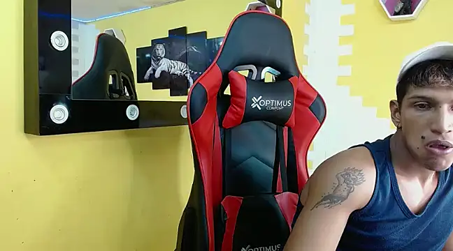 mau elixxx online show from 01/21/25, 02:33