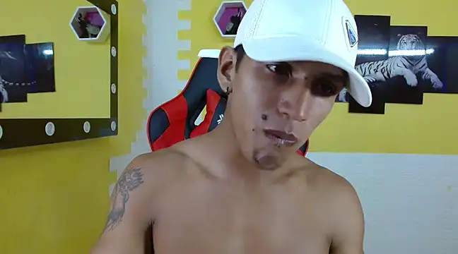 mau elixxx online show from 01/18/25, 03:09