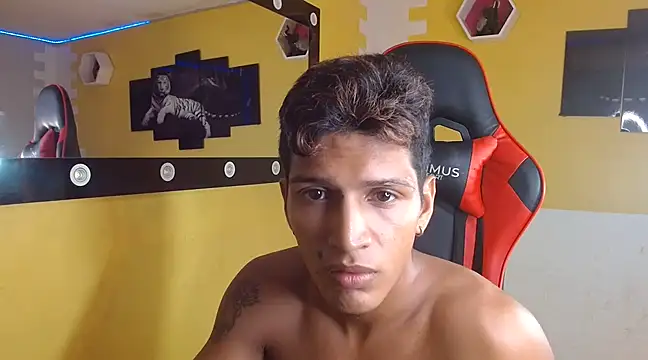 mau elixxx online show from 01/19/25, 05:58