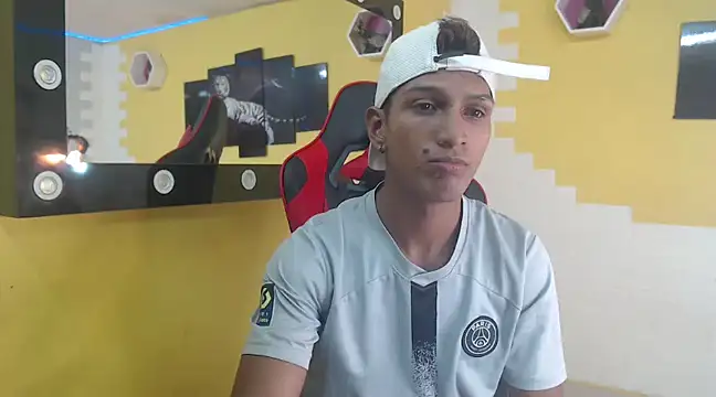 mau elixxx online show from 01/16/25, 01:48