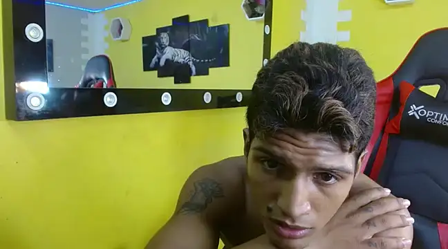 mau elixxx online show from 01/20/25, 08:52