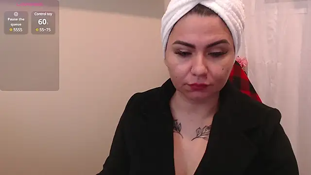 Snapshot of Genesisgems11_ chatting on 01/18/25, 03:42 Genesisgems11  online show from 01/18/25, 03:42