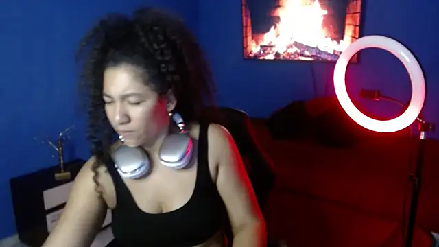 Snapshot of bellacrespalatina chatting on 11/24/25, 11:16 bellacrespalatina online show from 11/24/25, 11:16