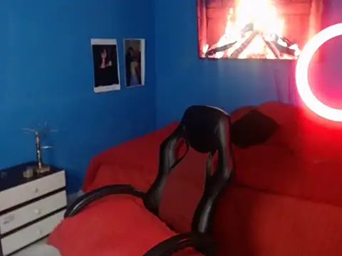 Snapshot of bellacrespalatina chatting on 11/11/25, 10:58 bellacrespalatina online show from 11/11/25, 10:58