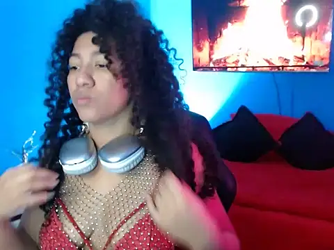 Snapshot of bellacrespalatina chatting on 11/06/25, 11:58 bellacrespalatina online show from 11/06/25, 11:58