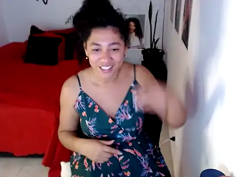 Snapshot of bellacrespalatina chatting on 09/14/25, 08:15 bellacrespalatina online show from 09/14/25, 08:15