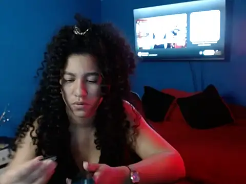 Snapshot of bellacrespalatina chatting on 11/05/25, 11:52 bellacrespalatina online show from 11/05/25, 11:52