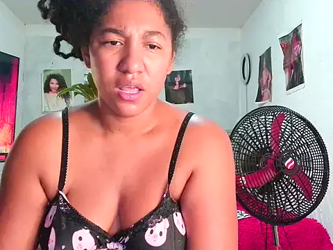 Snapshot of bellacrespalatina chatting on 05/09/26, 06:22 bellacrespalatina online show from 05/09/26, 06:22