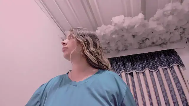 Lauu G online show from 11/29/25, 10:48