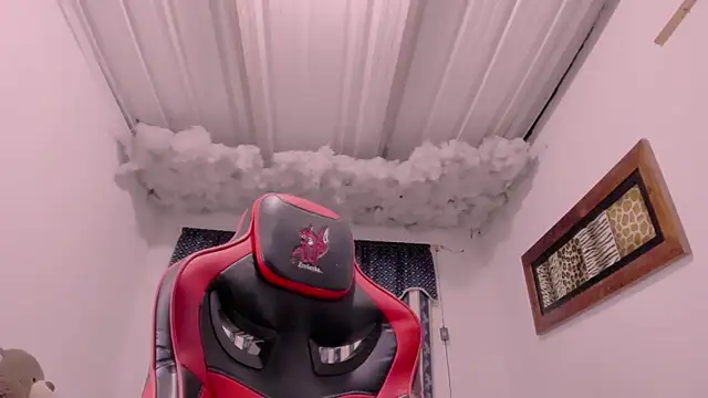 Lauu G online show from 09/28/25, 02:40