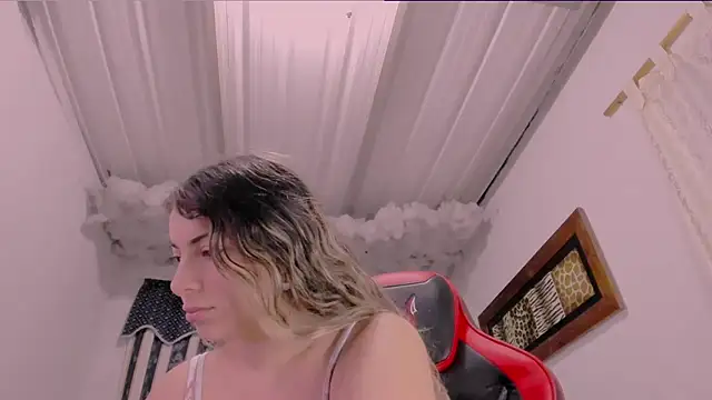 Lauu G online show from 09/18/25, 09:34