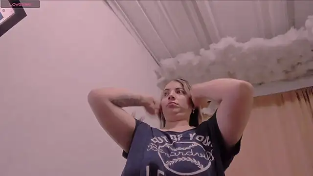 Lauu G online show from 02/25/25, 03:09