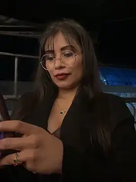 Jade Zephyra online show from 03/06/26, 11:55
