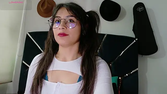 Snapshot of Jade_Zephyra chatting on 01/31/26, 07:23 Jade Zephyra online show from 01/31/26, 07:23