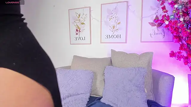 zulema parvin online show from 12/17/25, 12:21