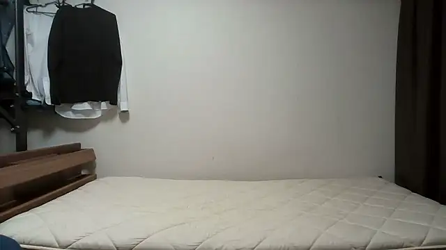 YU-KI00 online show from 10/25/25, 01:23