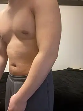 YU-KI00 online show from 02/15/26, 10:25