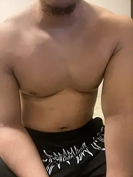 YU-KI00 online show from 12/14/25, 06:08