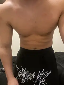 YU-KI00 online show from 11/15/25, 12:42