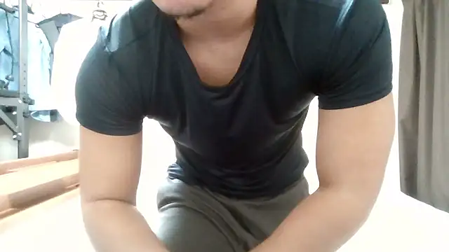 YU-KI00 online show from 10/02/25, 02:59