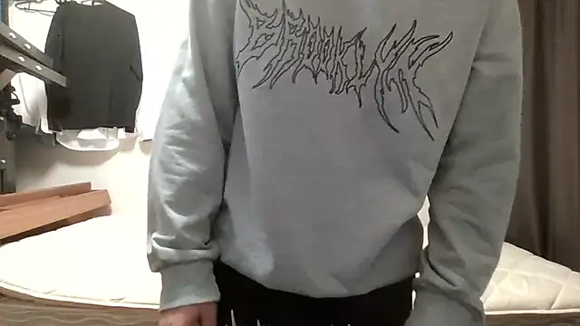 YU-KI00 online show from 10/23/25, 01:54