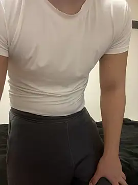 YU-KI00 online show from 11/08/25, 10:41