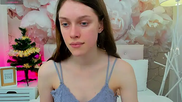 Snapshot of JaneBrowni chatting on 12/19/25, 01:24 JaneBrowni online show from 12/19/25, 01:24