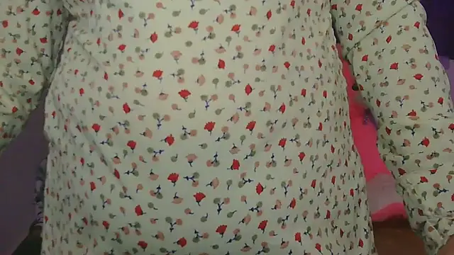 Snapshot of cutie-taara chatting on 03/02/26, 03:18 cutie-taara online show from 03/02/26, 03:18