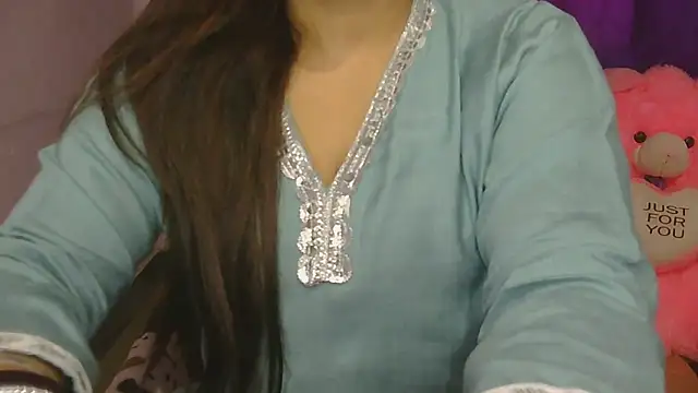 Snapshot of cutie-taara chatting on 02/26/26, 03:17 cutie-taara online show from 02/26/26, 03:17