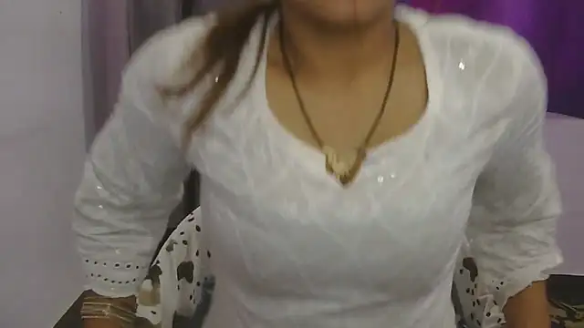 Snapshot of cutie-taara chatting on 10/01/25, 05:01 cutie-taara online show from 10/01/25, 05:01