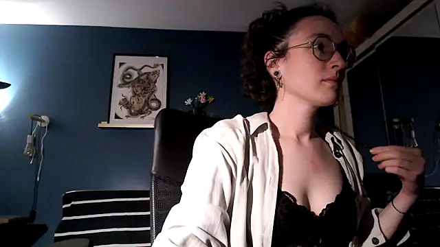 Snapshot of _medusam chatting on 03/31/26, 02:08 medusam online show from 03/31/26, 02:08