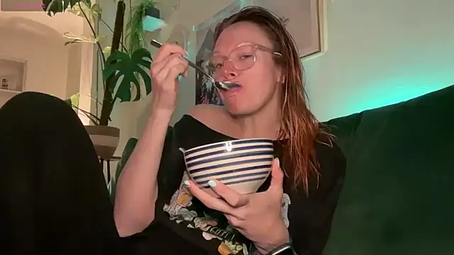 MelodyRoseUk online show from 03/28/26, 09:27